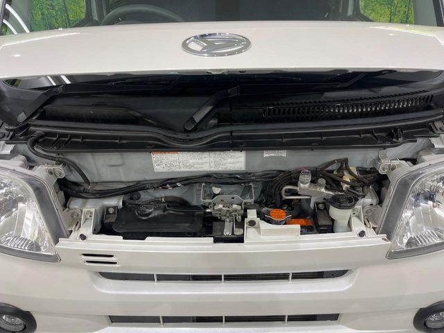 DAIHATSU HIJET CARGO 4WD 2017