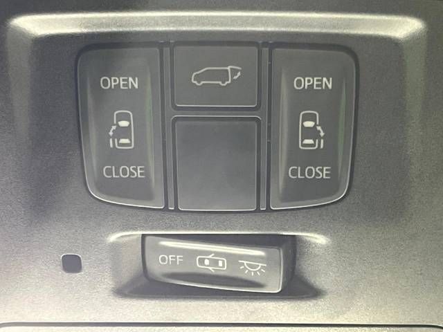 TOYOTA VELLFIRE 2016