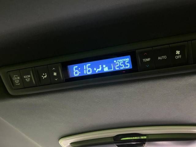 TOYOTA VELLFIRE 2016