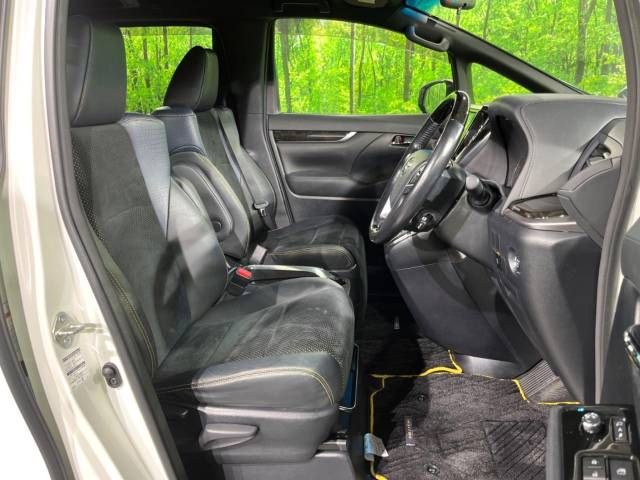 TOYOTA VELLFIRE 2016