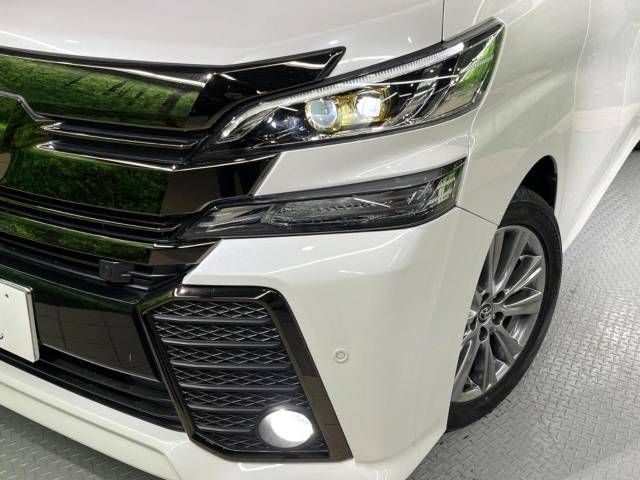 TOYOTA VELLFIRE 2016