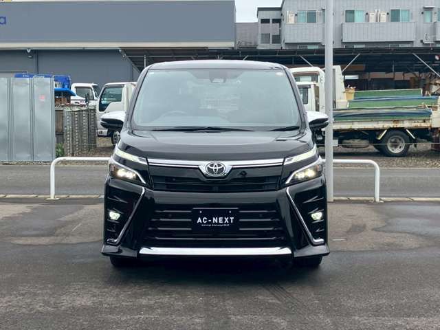 TOYOTA VOXY 2021