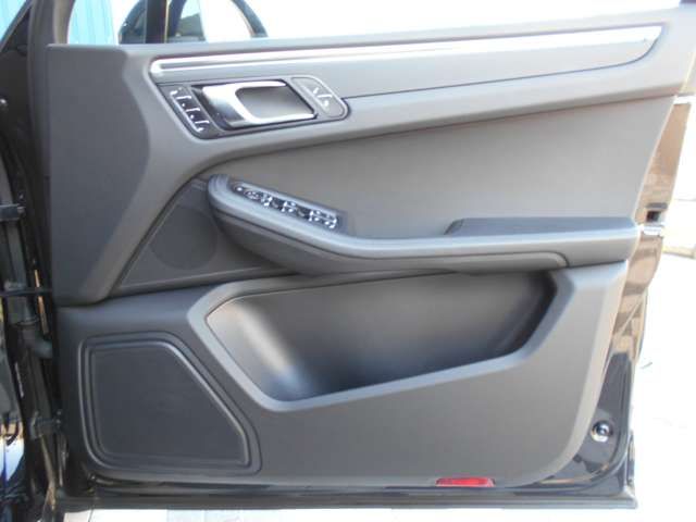 PORSCHE PORSCHE Macan 2015