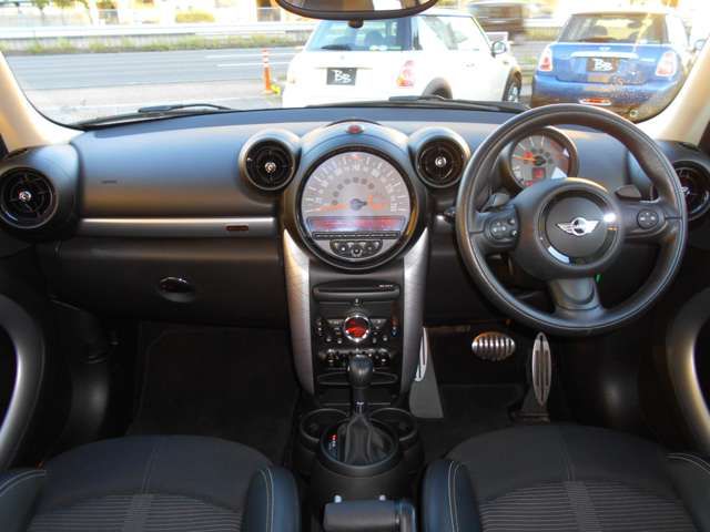 BMW BMW MINI COOPER SD CROSSOVER 2016