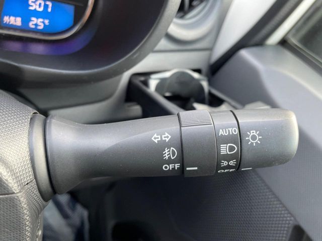 DAIHATSU MOVE CUSTOM 2013