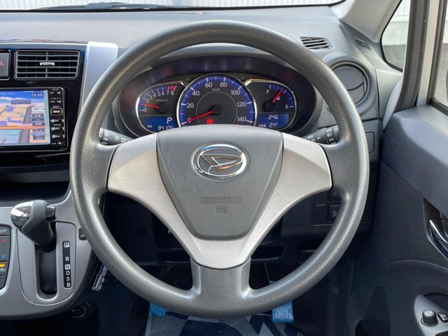 DAIHATSU MOVE CUSTOM 2014