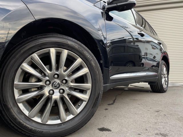 TOYOTA HARRIER 2WD 2017