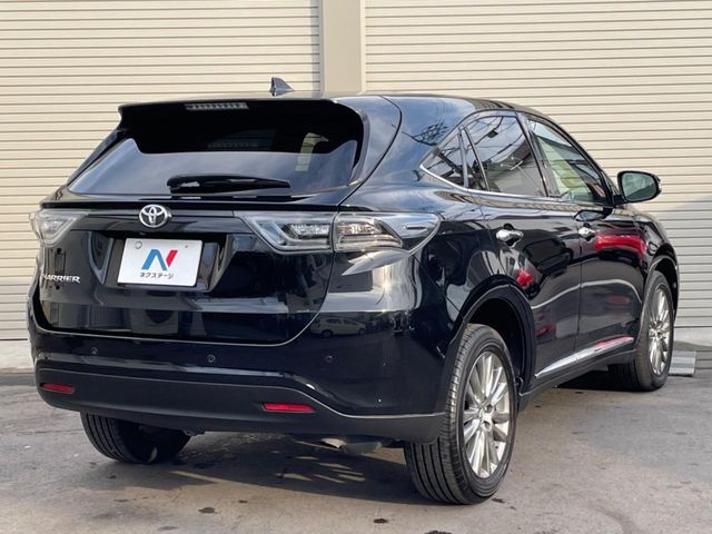 TOYOTA HARRIER 2WD 2017