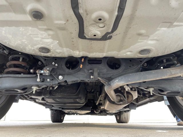 TOYOTA HARRIER 2WD 2017