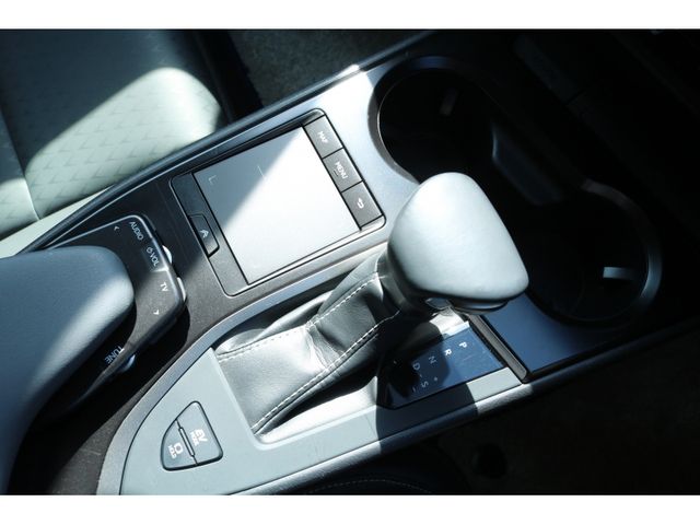 TOYOTA LEXUS UX250h 2019