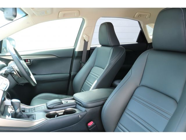 TOYOTA LEXUS NX200t 2014