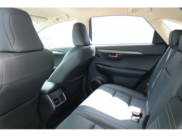 TOYOTA LEXUS NX200t 2014