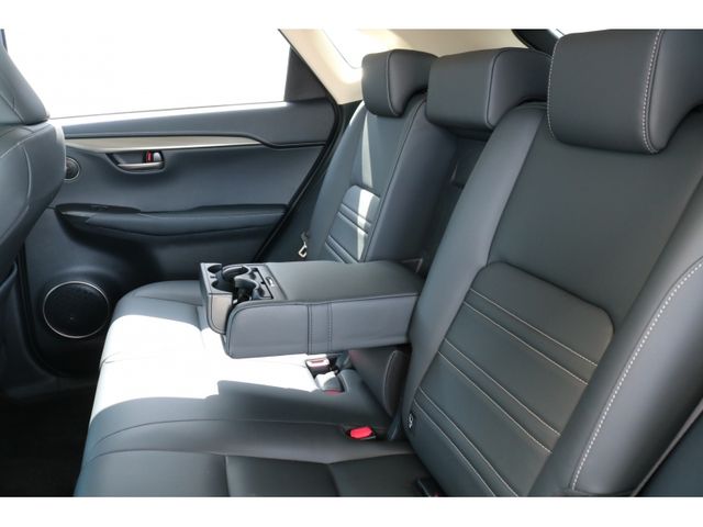 TOYOTA LEXUS NX200t 2014