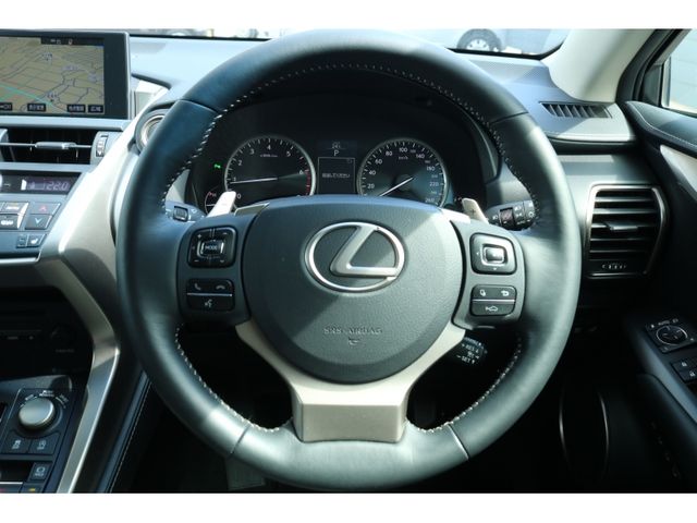 TOYOTA LEXUS NX200t 2014
