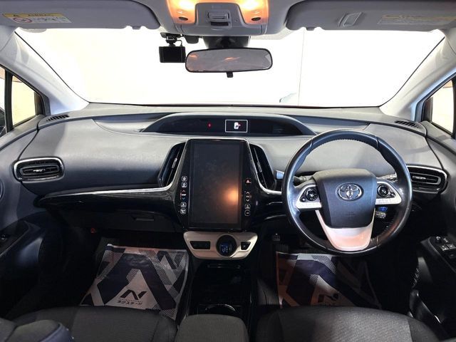 TOYOTA PRIUS PHV 2017