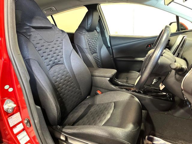 TOYOTA PRIUS PHV 2017