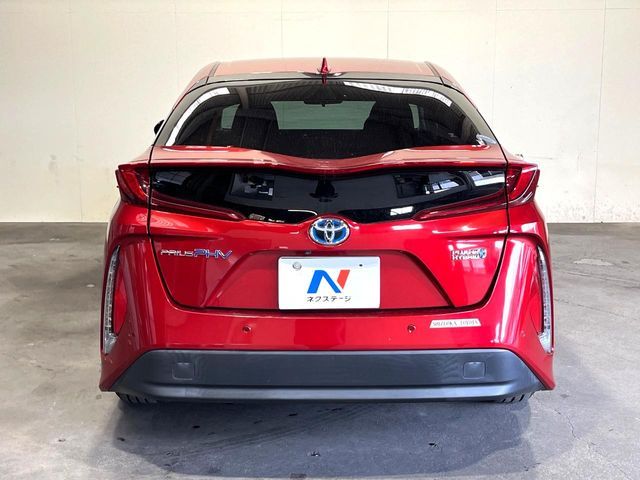 TOYOTA PRIUS PHV 2017