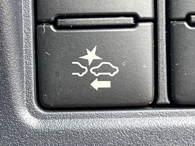 TOYOTA VOXY HYBRID 2017