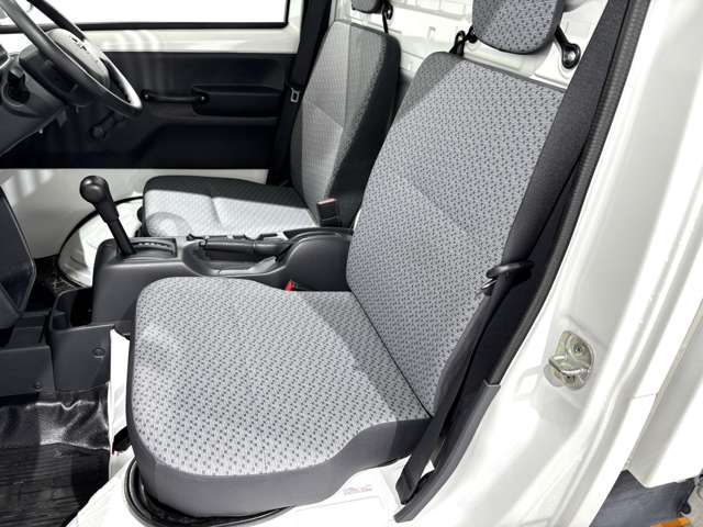 NISSAN NT100 CLIPPER 4WD 2022