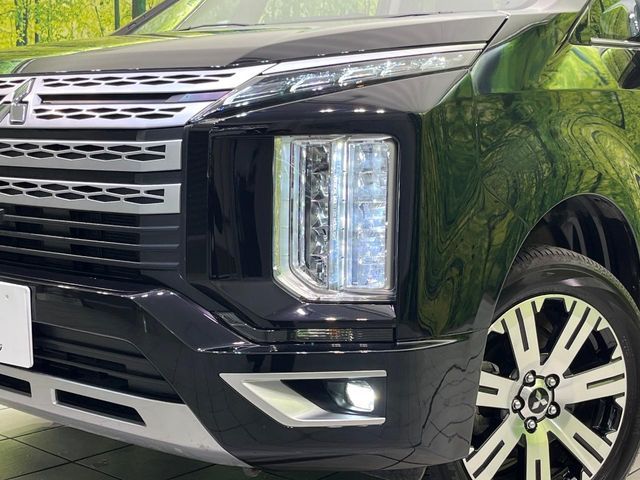 MITSUBISHI DELICA D:5 4WD 2024