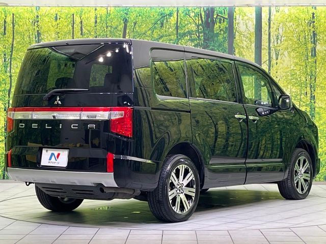 MITSUBISHI DELICA D:5 4WD 2024