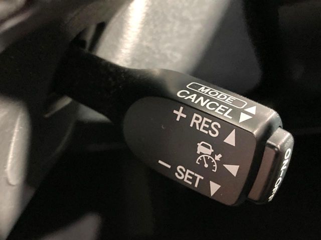 TOYOTA HARRIER 2WD 2014