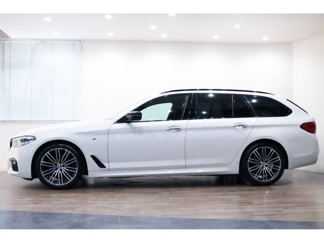 BMW BMW 5series TOURING 2018