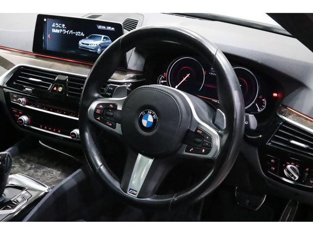 BMW BMW 5series TOURING 2018