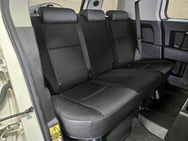 TOYOTA FJ CRUISER 4WD 2013