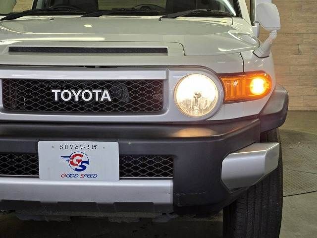 TOYOTA FJ CRUISER 4WD 2013