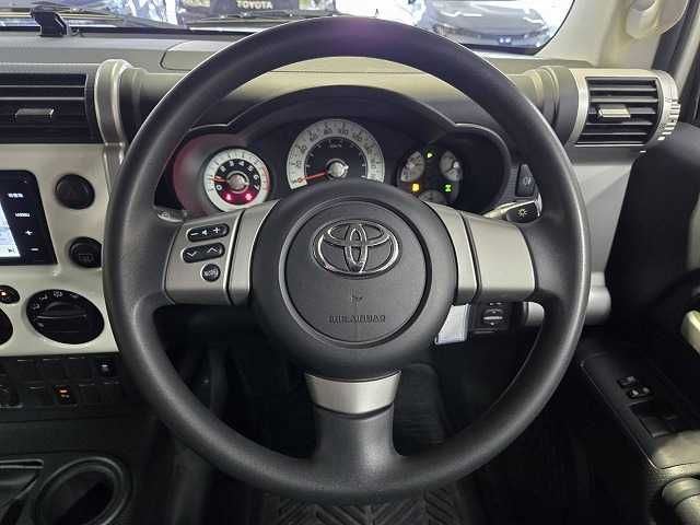 TOYOTA FJ CRUISER 4WD 2013