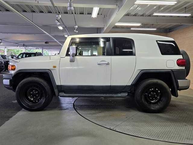 TOYOTA FJ CRUISER 4WD 2013