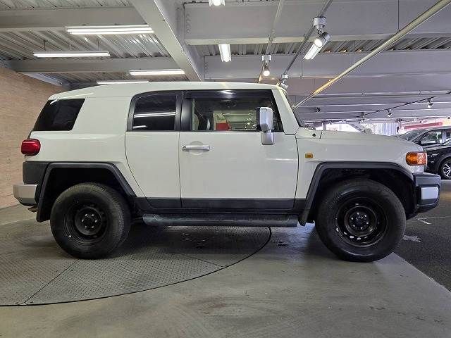 TOYOTA FJ CRUISER 4WD 2013