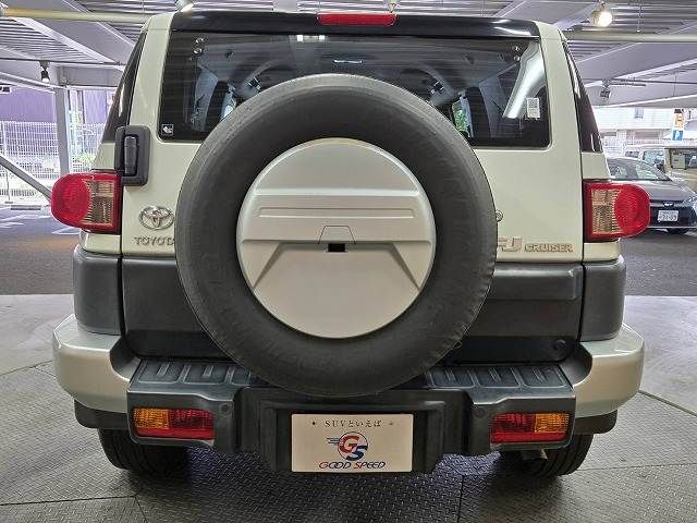 TOYOTA FJ CRUISER 4WD 2013