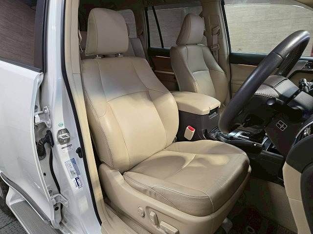 TOYOTA LANDCRUISER PRADO 2015