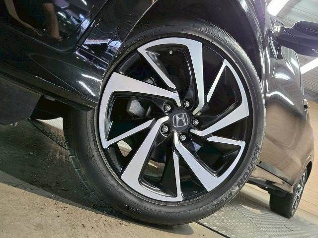 HONDA VEZEL HYBRID 2019