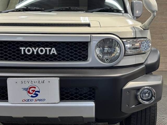 TOYOTA FJ CRUISER 4WD 2011