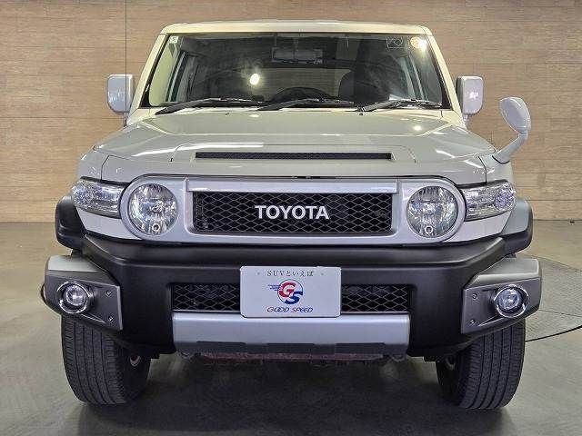 TOYOTA FJ CRUISER 4WD 2011