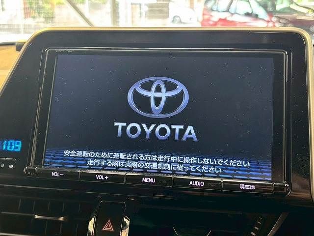 TOYOTA C-HR 2017