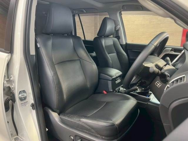TOYOTA LANDCRUISER PRADO 2018