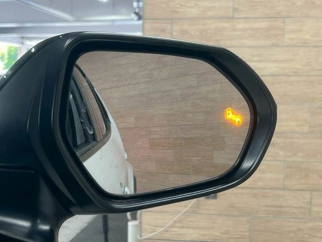 TOYOTA YARIS CROSS 2023