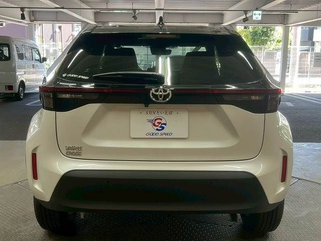 TOYOTA YARIS CROSS 2023