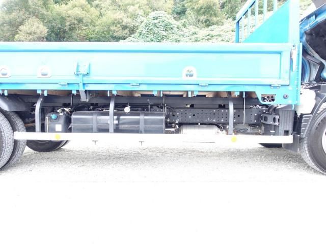 MITSUBISHI CANTER 2021