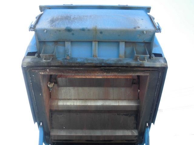 MITSUBISHI FUSOU FIGHTER 2014