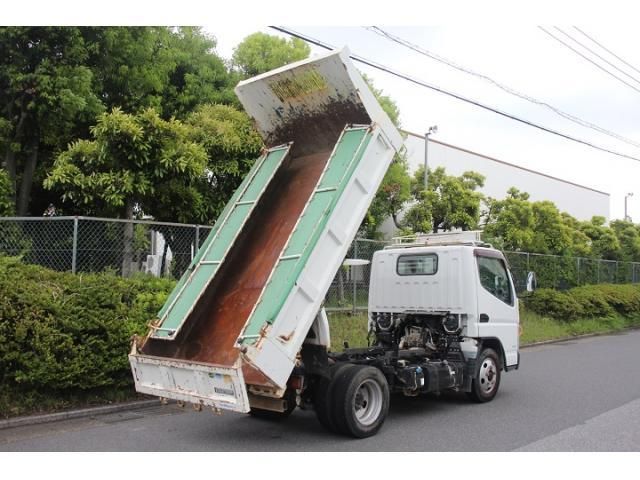 MITSUBISHI CANTER 2016