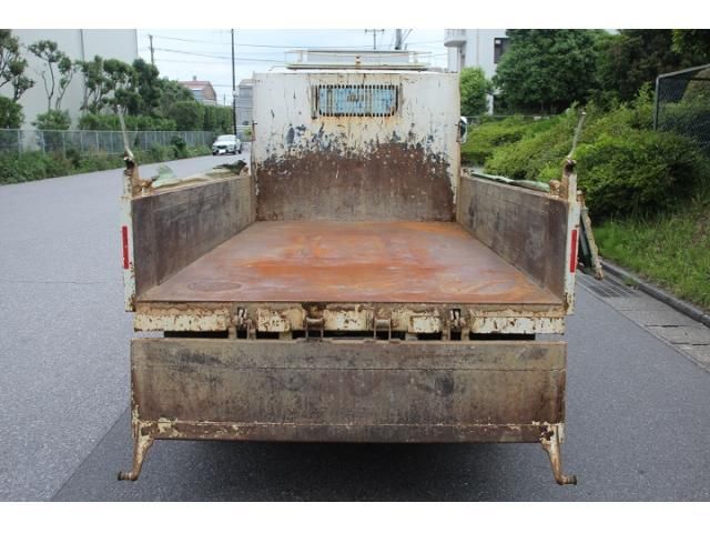 MITSUBISHI CANTER 2016