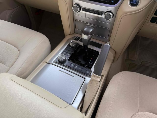 TOYOTA LANDCRUISER wagon 2016