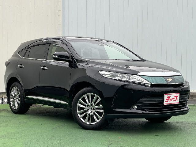 TOYOTA HARRIER 2WD 2019