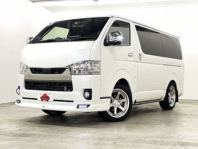 TOYOTA HIACE van 4WD 2022