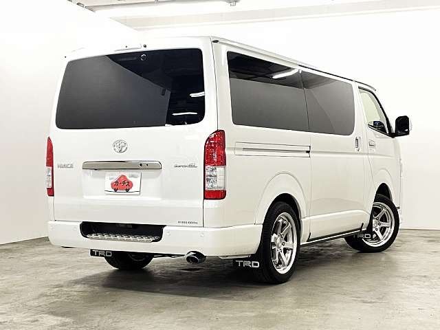 TOYOTA HIACE van 4WD 2022